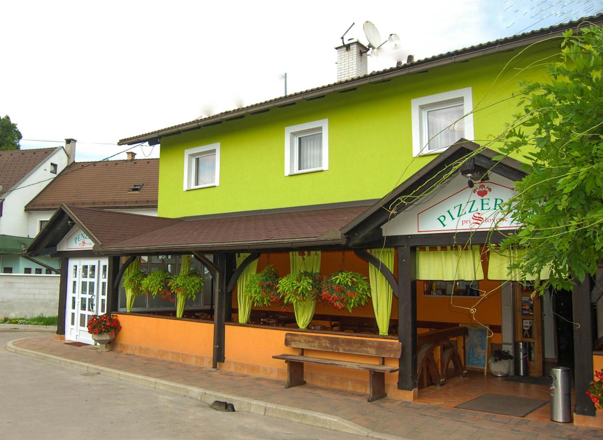 Penzion Pri Slovenc Dol pri Ljubljani Exterior photo